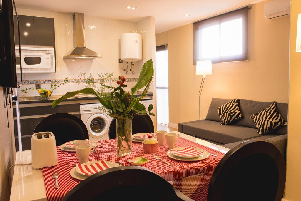 Ab Apartamentos Trinidad Málaga Quarto foto